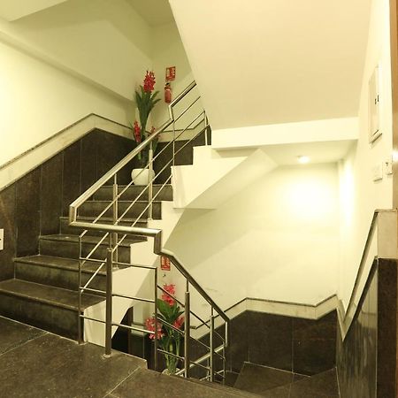 Hotel Qualia Suites At Delhi Airport New Delhi Exterior photo