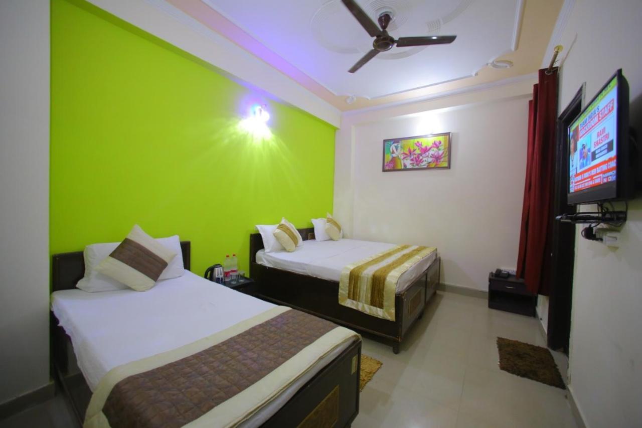 Hotel Qualia Suites At Delhi Airport New Delhi Exterior photo