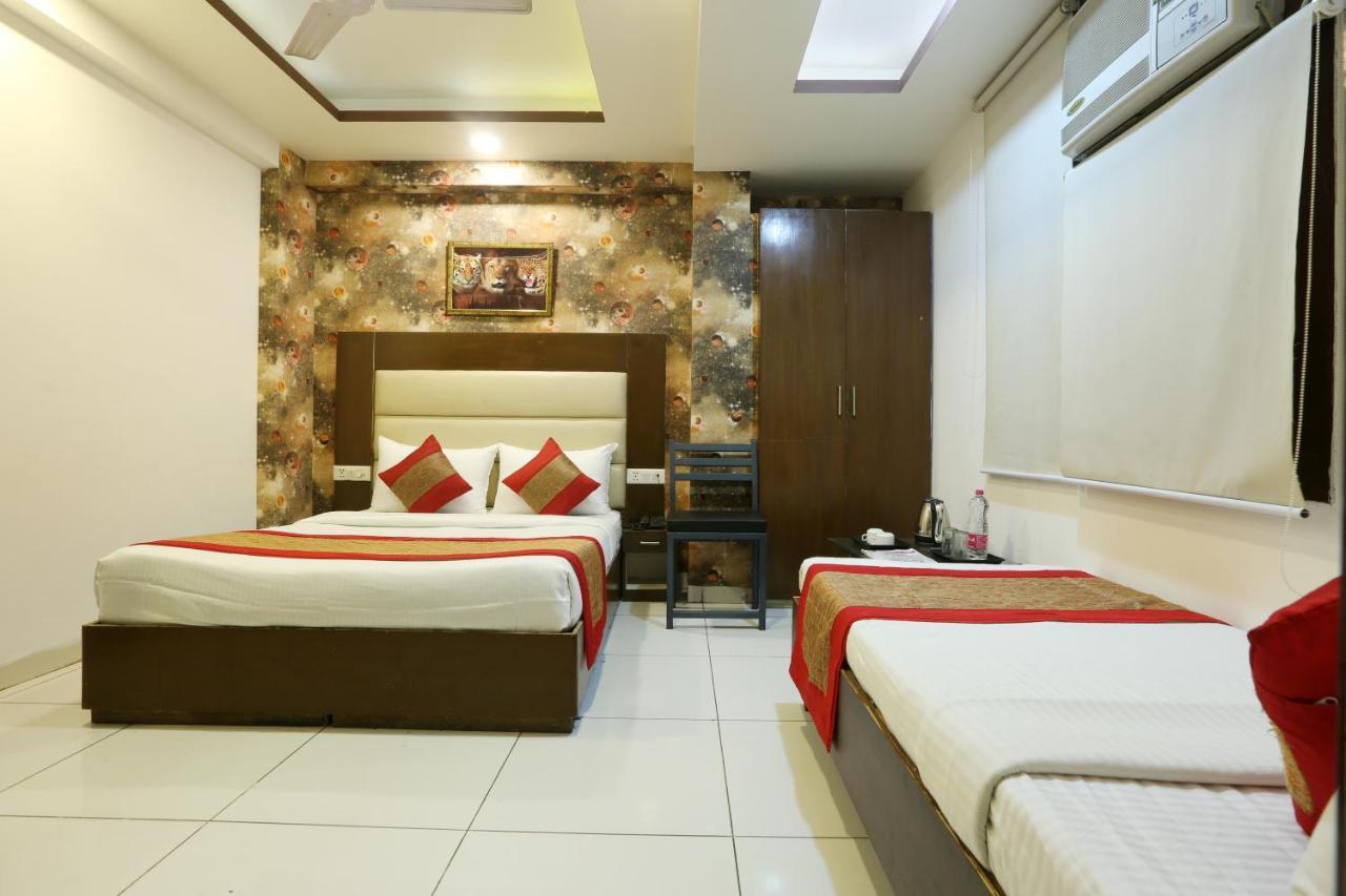Hotel Qualia Suites At Delhi Airport New Delhi Exterior photo